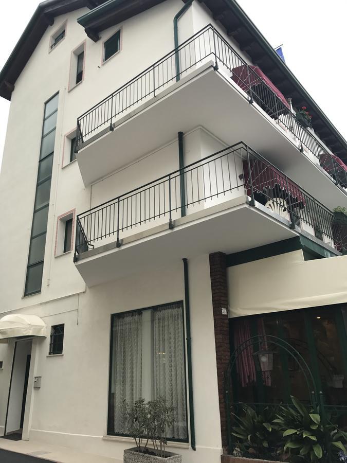Beverly Apartment